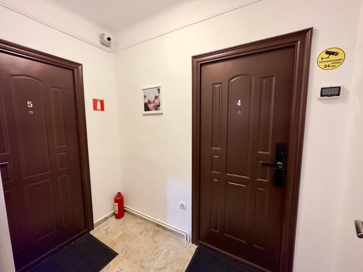 Downtown Victoria Apartments By Citybookings Bucureşti Rom bilde