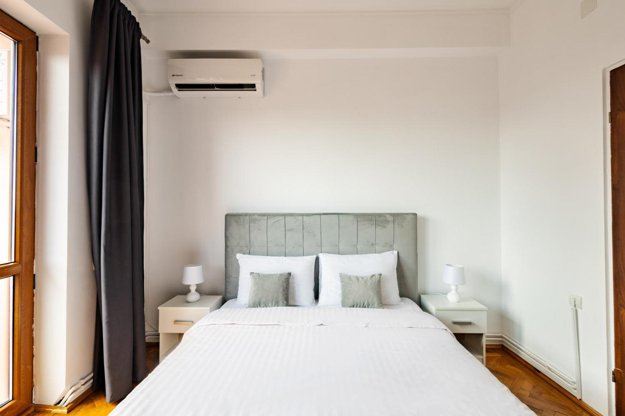 Downtown Victoria Apartments By Citybookings Bucureşti Eksteriør bilde